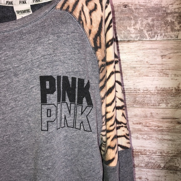 Pink Victoria’s Secret tiger print sweatshirt crew neck over sized size medium - Picture 3 of 5